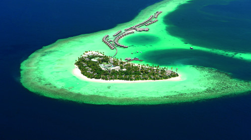 Constance Halaveli Resort