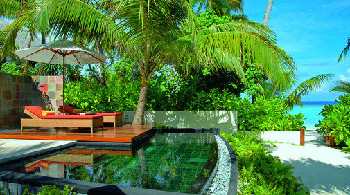 Constance Halaveli Resort